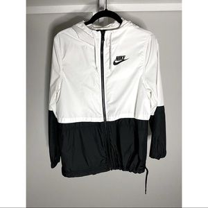 Nike Windrunner Jacket S